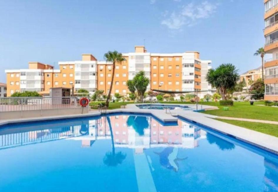 Saltillo Alto Gray Studio. Vistas Al Mar Y Piscina Torremolinos Exterior foto
